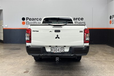 2016 Mitsubishi Triton - Thumbnail