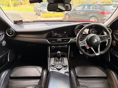 2018 Alfa Romeo Giulia - Thumbnail