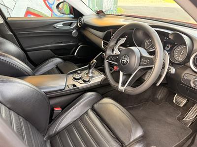 2018 Alfa Romeo Giulia - Thumbnail