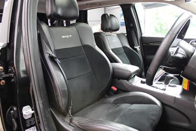 2013 Jeep Grand Cherokee - Thumbnail