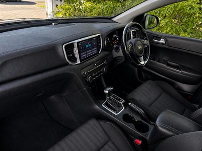 2018 Kia SPORTAGE - Thumbnail