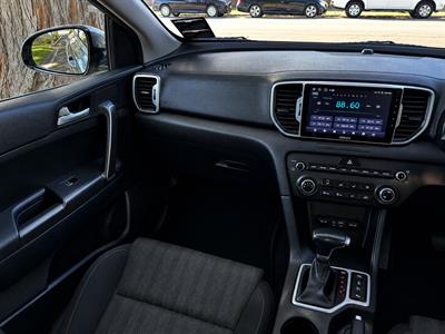 2018 Kia SPORTAGE - Thumbnail