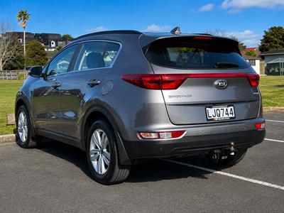 2018 Kia SPORTAGE - Thumbnail