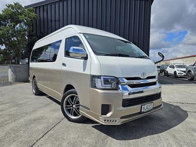 2017 Toyota Hiace - Thumbnail