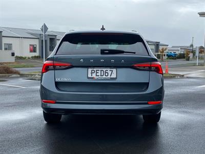 2022 Skoda Octavia - Thumbnail