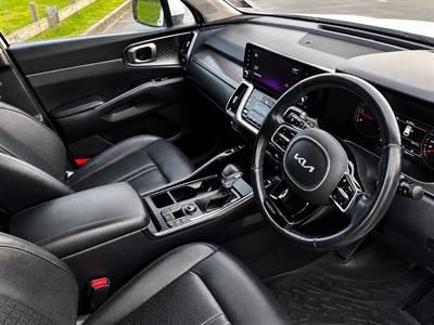 2022 Kia Sorento - Thumbnail