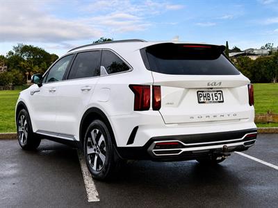 2022 Kia Sorento - Thumbnail
