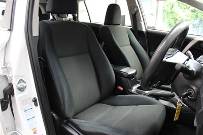 2014 Toyota RAV4 - Thumbnail
