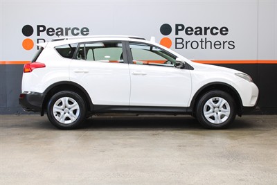2014 Toyota RAV4 - Thumbnail
