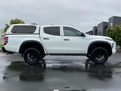 2019 Mitsubishi Triton - Thumbnail