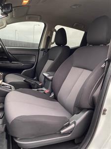 2019 Mitsubishi Triton - Thumbnail