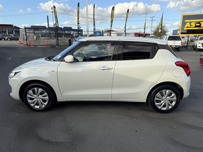 2017 Suzuki Swift - Thumbnail
