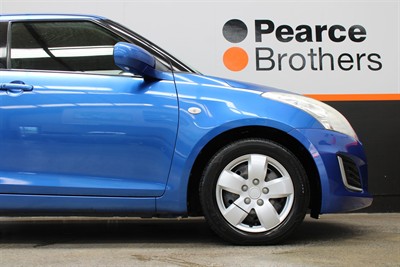 2014 Suzuki Swift - Thumbnail