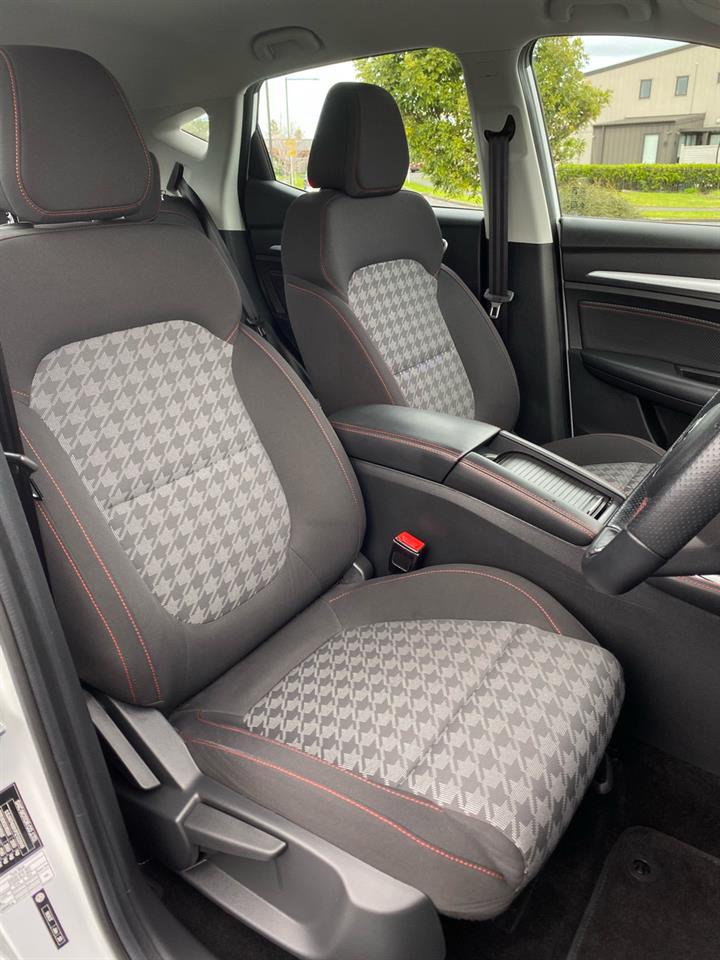 2023 MG ZS