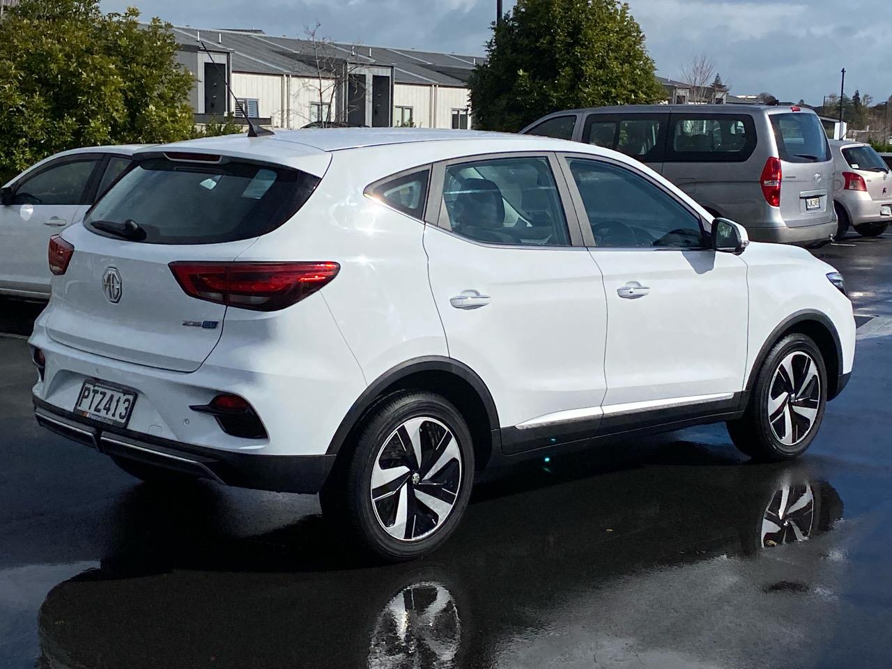 2023 MG ZS