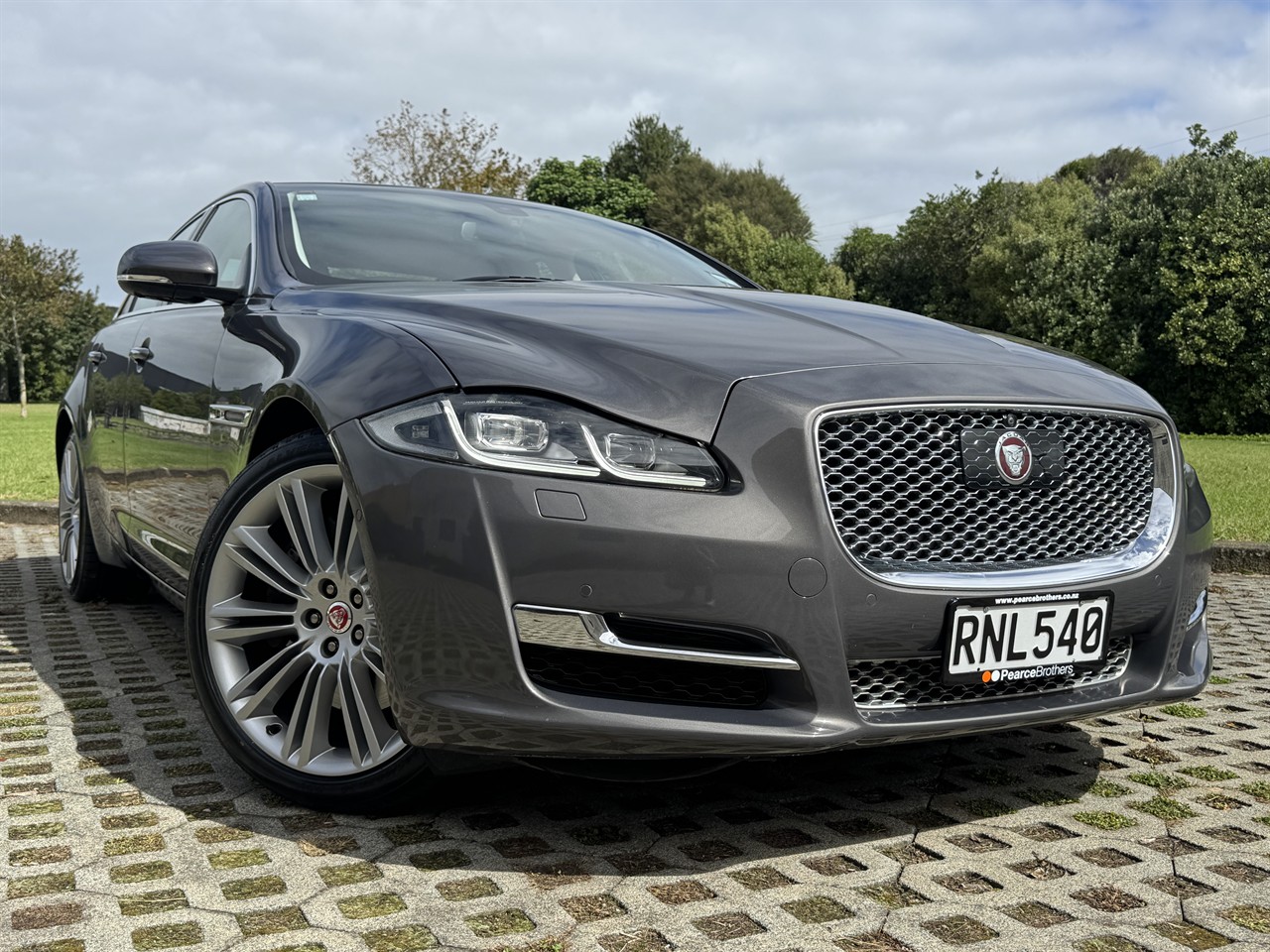 2016 Jaguar XJ