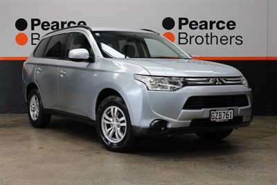 2013 Mitsubishi Outlander - Thumbnail