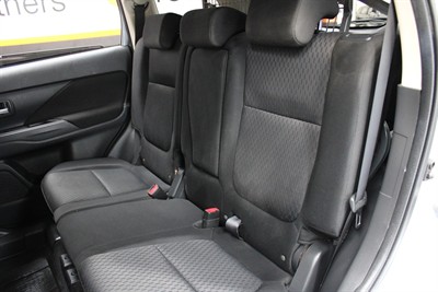 2013 Mitsubishi Outlander - Thumbnail