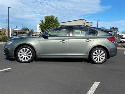 2016 Holden Cruze - Thumbnail