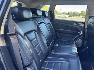 2017 Ssangyong Rexton - Thumbnail