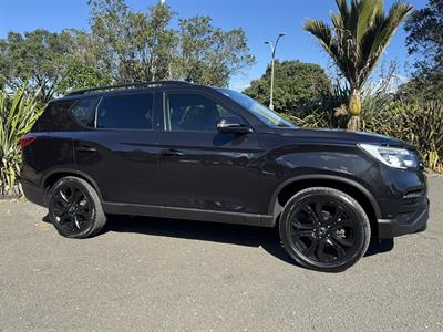 2017 Ssangyong Rexton - Thumbnail