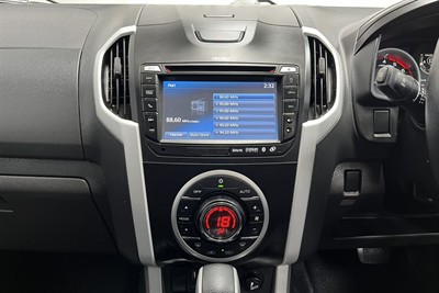 2017 Isuzu D-Max - Thumbnail