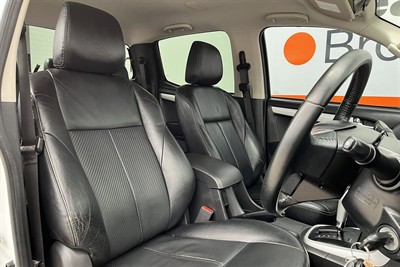 2017 Isuzu D-Max - Thumbnail