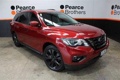 2017 Nissan Pathfinder - Thumbnail