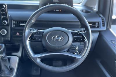 2021 Hyundai Staria - Thumbnail