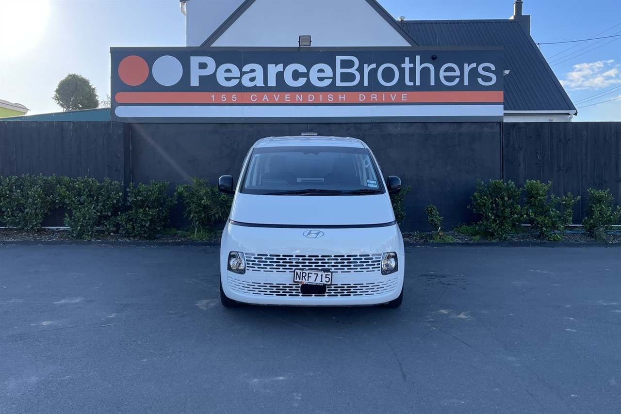 2021 Hyundai Staria