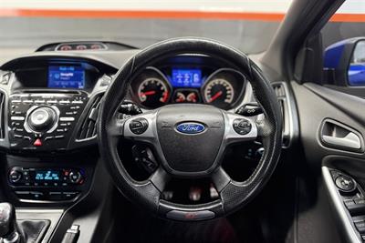 2013 Ford Focus - Thumbnail