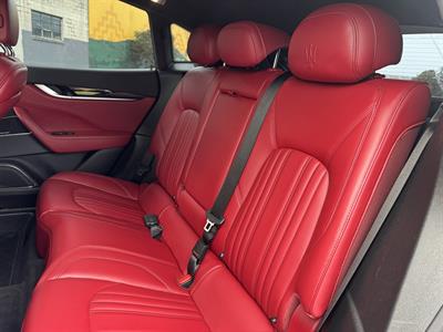 2018 Maserati Levante - Thumbnail