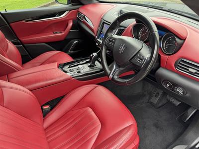 2018 Maserati Levante - Thumbnail