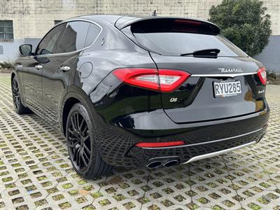 2018 Maserati Levante - Thumbnail