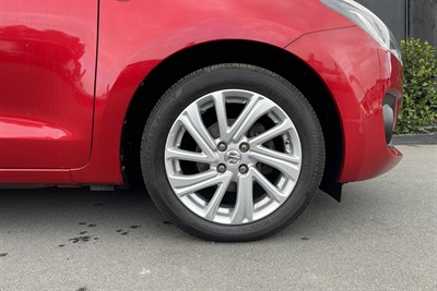 2020 Suzuki Swift - Thumbnail