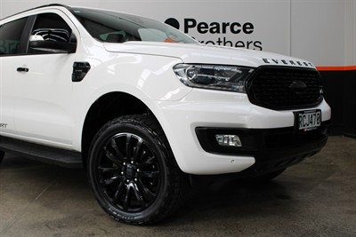 2021 Ford Everest - Thumbnail