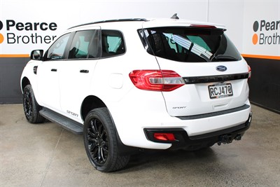 2021 Ford Everest - Thumbnail