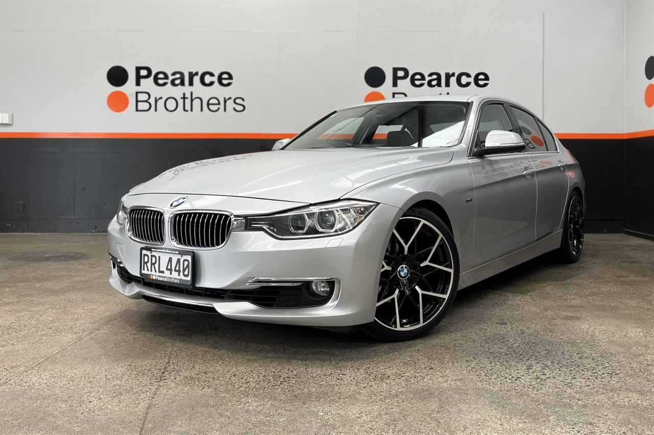2012 BMW 320I