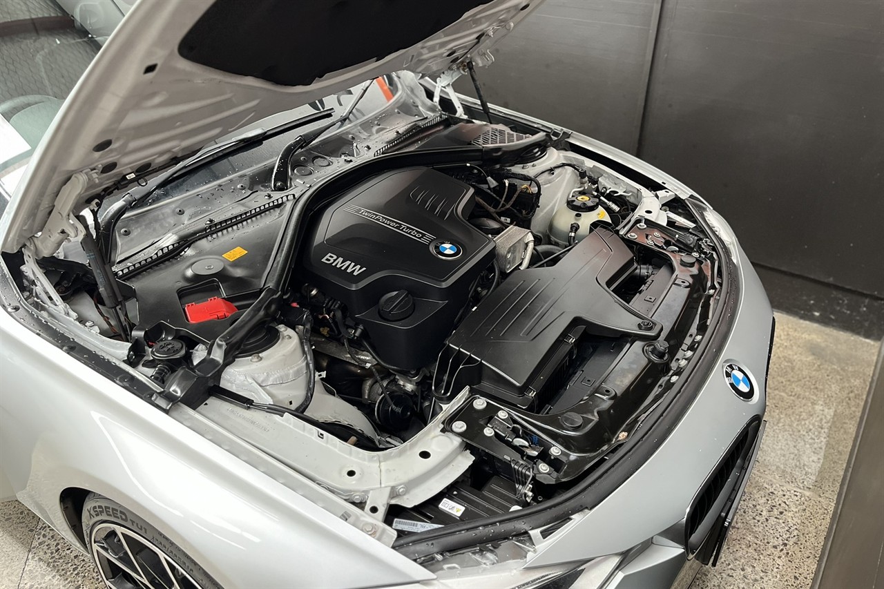 2012 BMW 320I