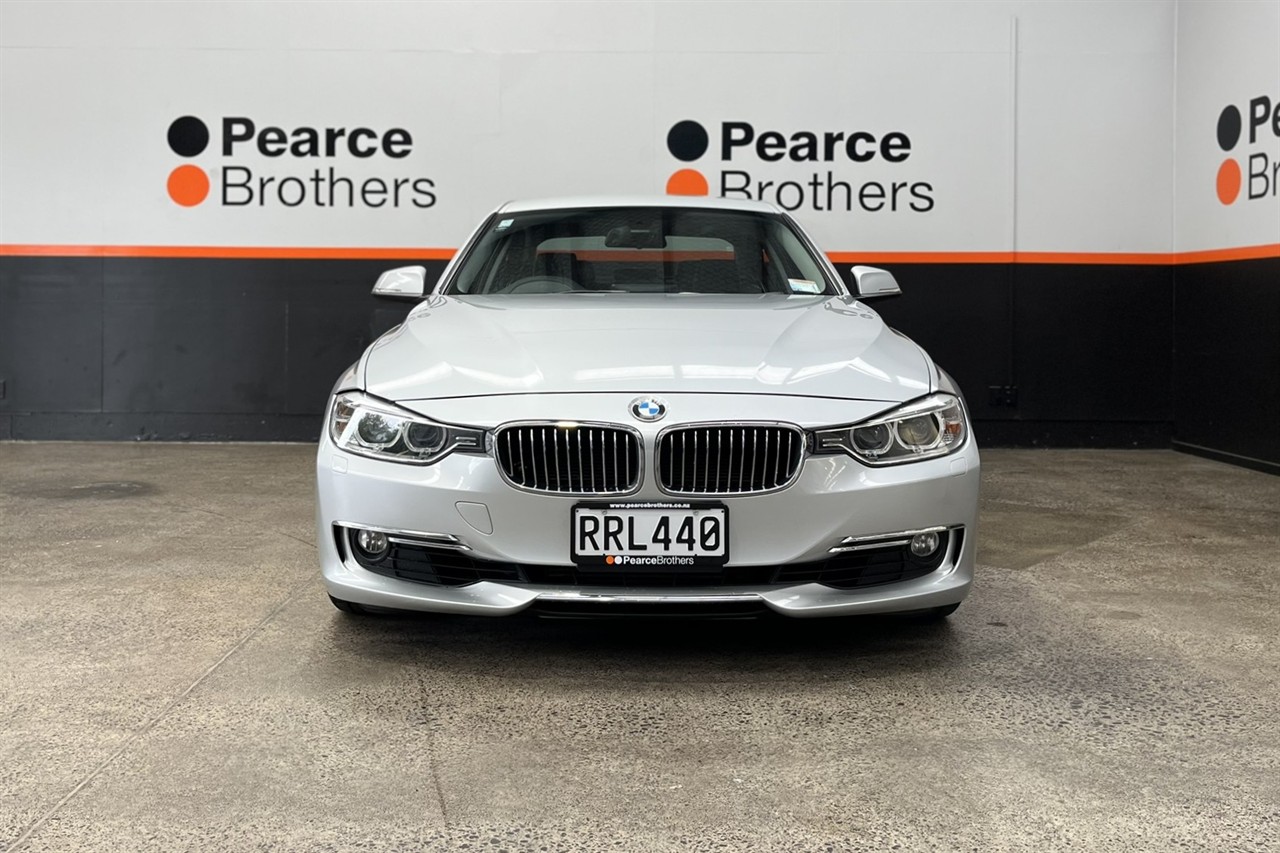 2012 BMW 320I