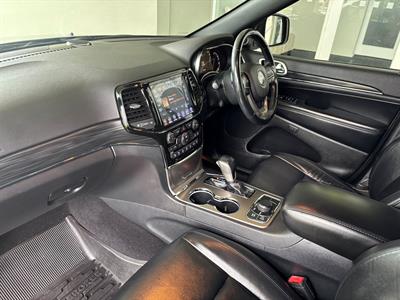 2020 Jeep GRAND CHEROKEE - Thumbnail