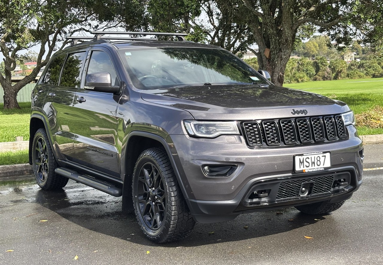 2020 Jeep GRAND CHEROKEE