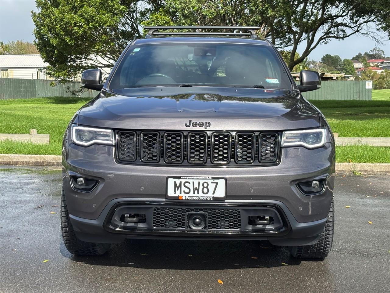 2020 Jeep GRAND CHEROKEE
