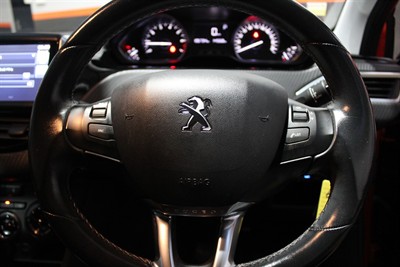 2016 Peugeot 208 - Thumbnail