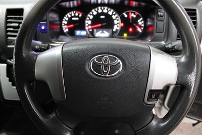 2018 Toyota Hiace - Thumbnail