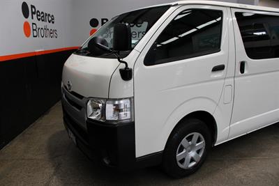 2018 Toyota Hiace - Thumbnail