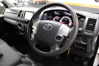 2018 Toyota Hiace - Thumbnail