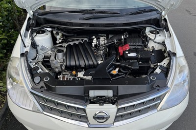2011 Nissan Tiida - Thumbnail
