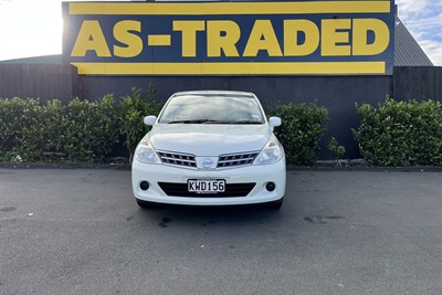 2011 Nissan Tiida - Thumbnail