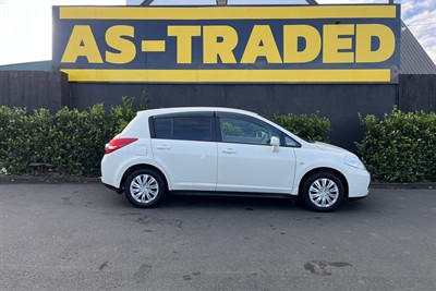 2011 Nissan Tiida - Thumbnail